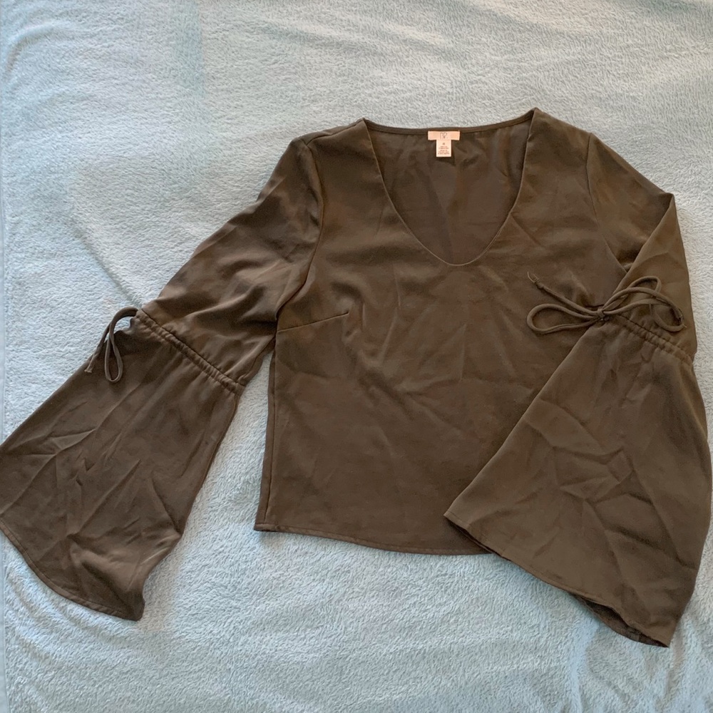 BP bell sleeve top